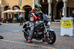 A-ESPOSIZIONE-IN-PIAZZA-2_risultato